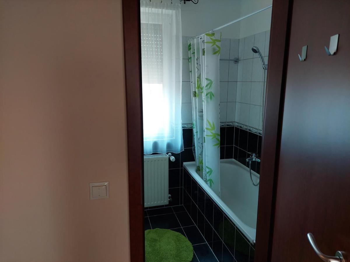 Samuci Apartman Hajdúszoboszló 外观 照片