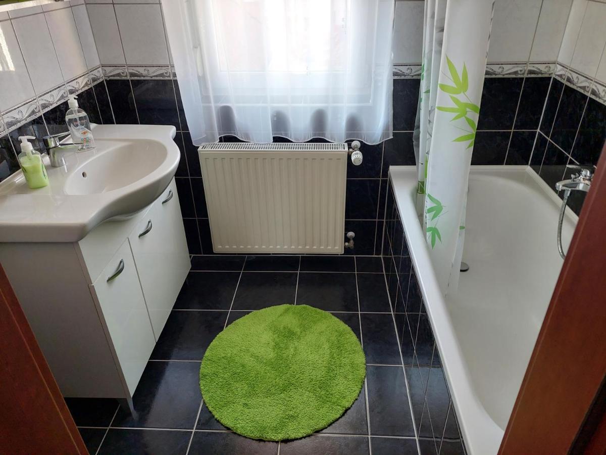 Samuci Apartman Hajdúszoboszló 外观 照片